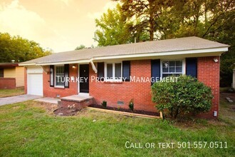 Building Photo - 4 Wynne Cir