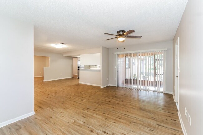 Building Photo - 4938 Hidden Hills Dr