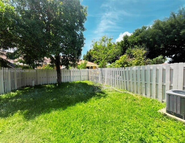 Building Photo - 23712 SW 110th Ave