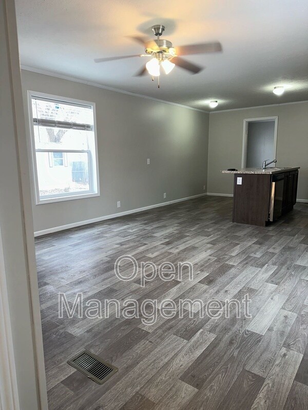 Foto del edificio - 825 1st Ave E