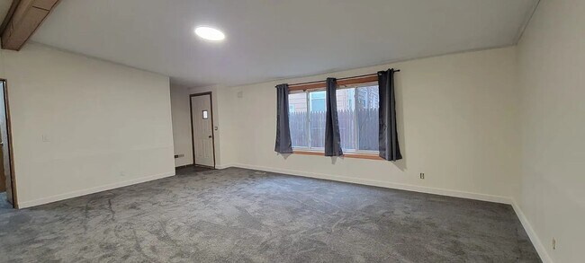 Building Photo - 38 Earlmoor Blvd
