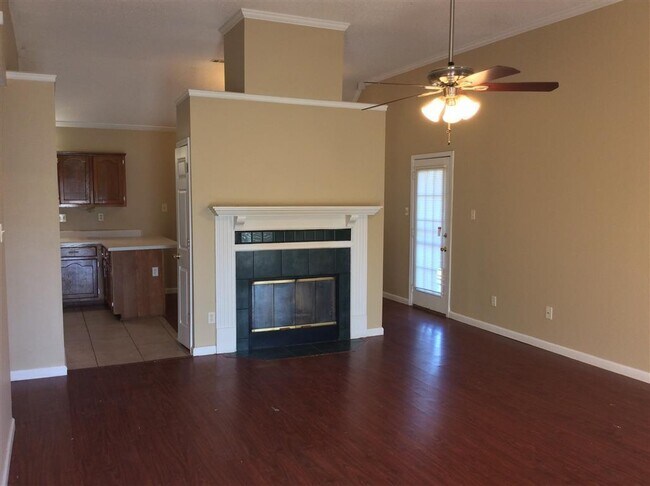 Foto del edificio - 3BD/2BA Home in Bartlett. Pets Welcome!