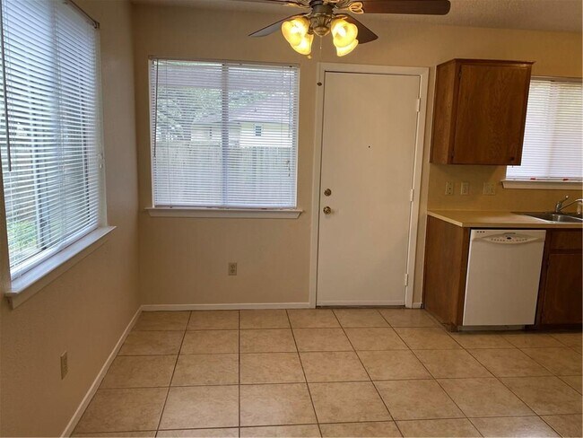 Building Photo - 11900 Doubloon Cove