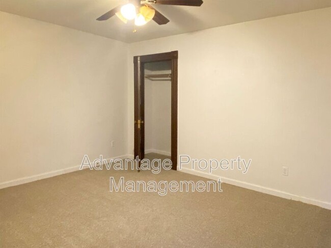 Foto del edificio - 324 SW Calapooia St