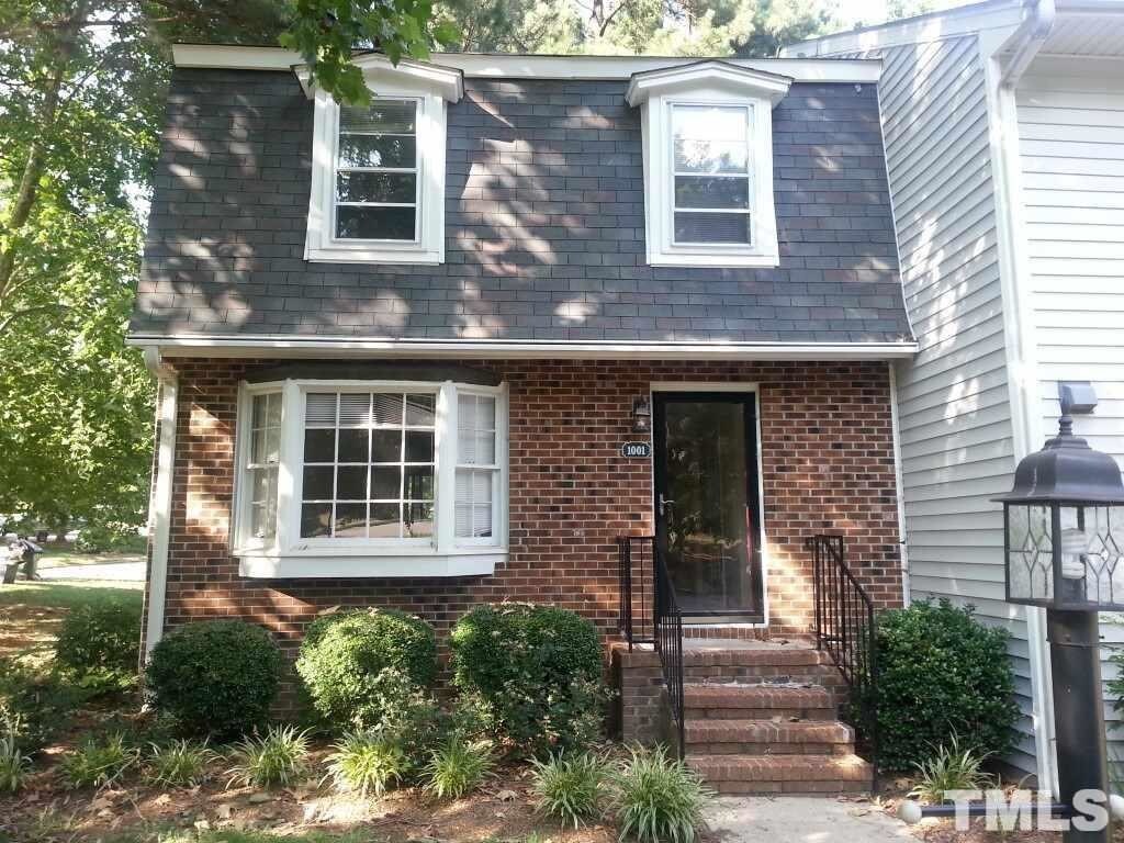 Primary Photo - 1001 Surrey Ct