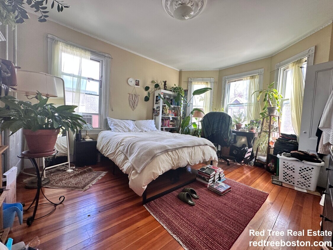 Foto principal - 4 Montcalm Ave