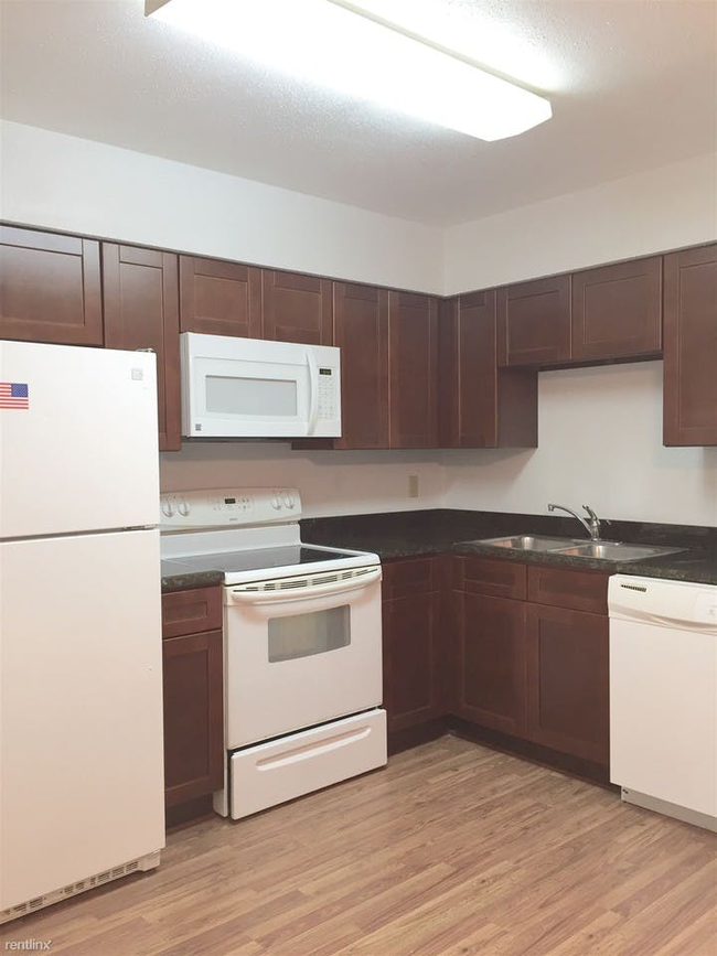 Building Photo - 10537 Starcrest Dr