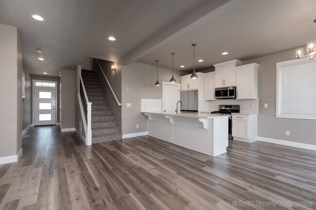 Photo - 495 NE 81st Ave House