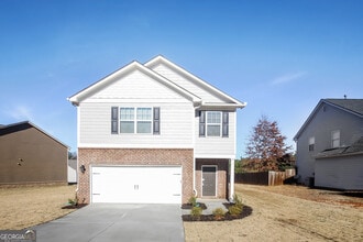 Building Photo - 243 Augusta Woods Dr
