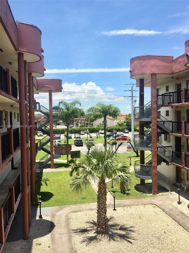 Foto del edificio - 5400 W 21st Ct