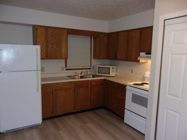 Building Photo - 2 bedroom in Sidney OH 45365