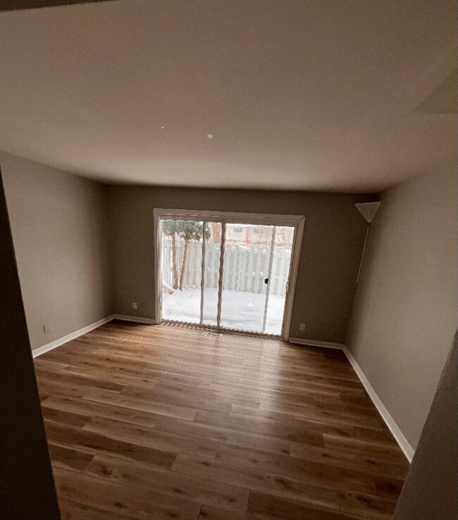 Foto del edificio - 3412 Kenbrooke Ct