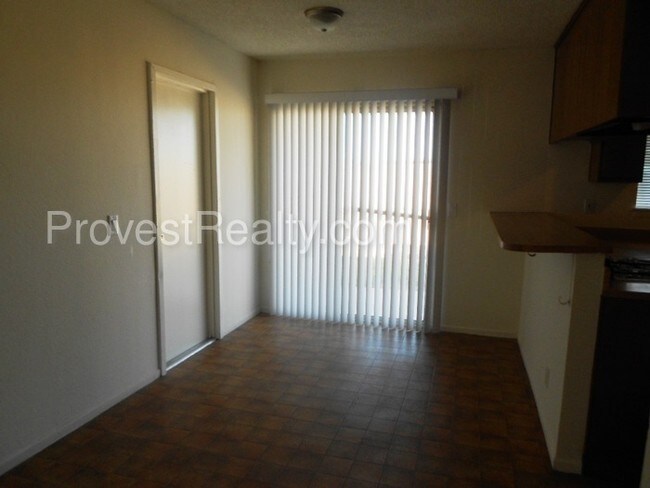 Foto del edificio - 12982 Mohawk Rd