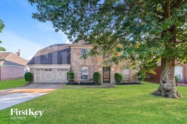 Building Photo - 7699 Parkmont Dr