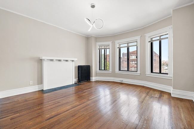 Building Photo - 68 E Willis St
