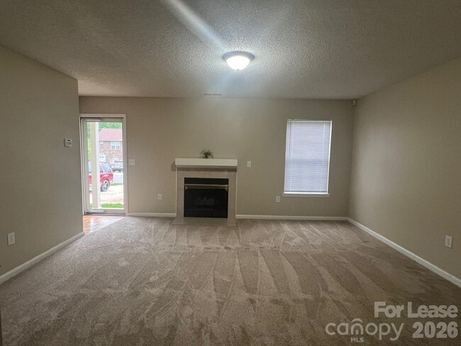 Foto del edificio - 108 Teaberry Ct