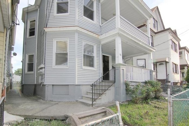 Foto del edificio - 2 bedroom in Paterson City NJ 07513