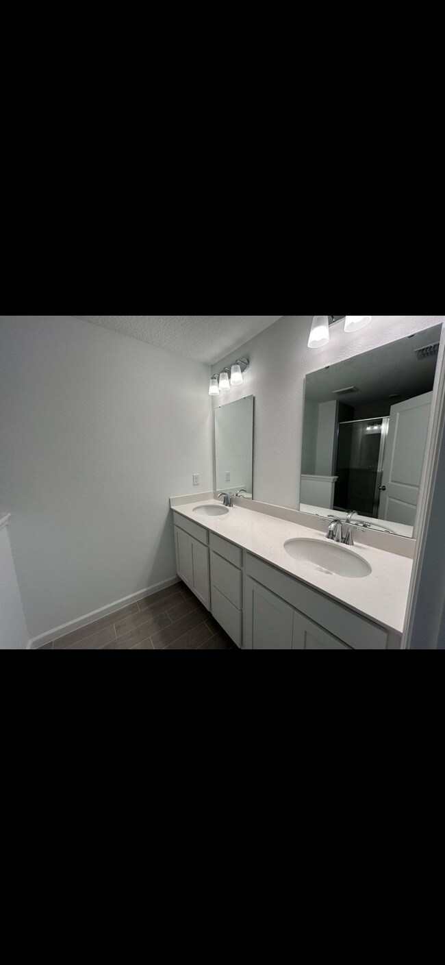 Foto del edificio - 6852 Golden Monarch Ave