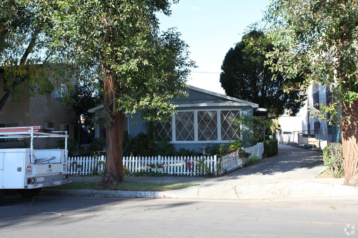 Building Photo - 22053 Costanso St