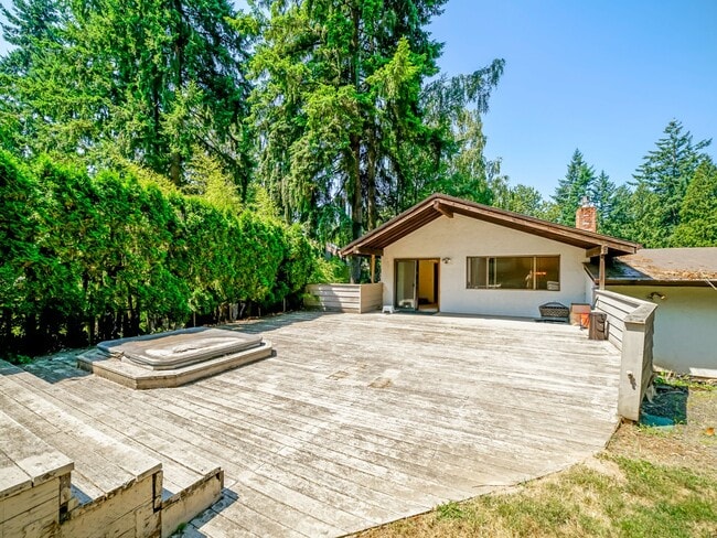 Cubierta - 9316 SW 8th Dr