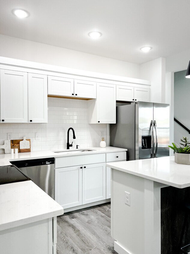Foto principal - 4050 Parris Bridge Rd