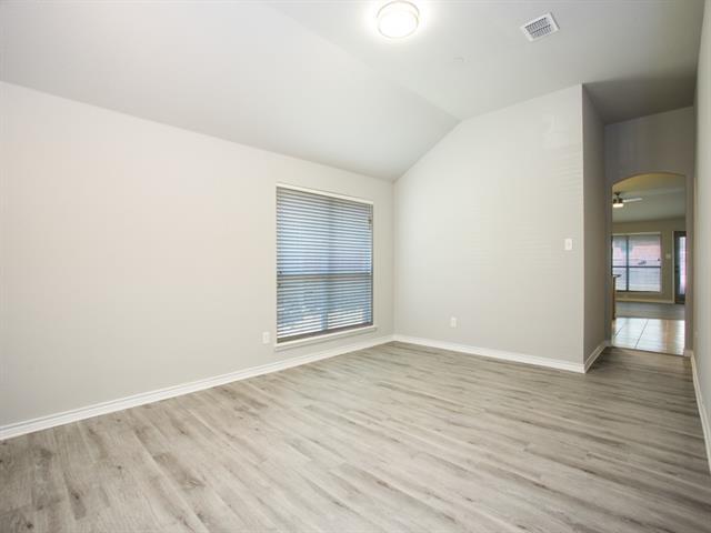 Foto del edificio - 8713 Gaines Dr