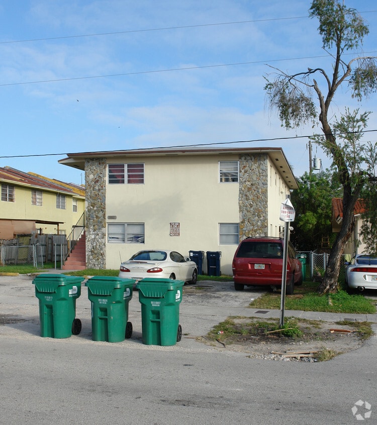 Building Photo - 10861 SW 5th St