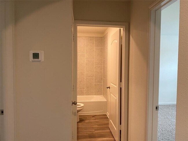 Foto del edificio - 3081 Chillingham Dr