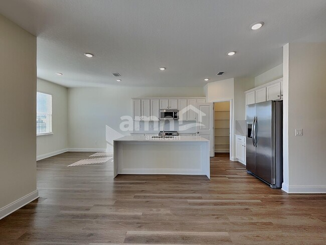 Foto del edificio - 16384 Willo Pines Ln