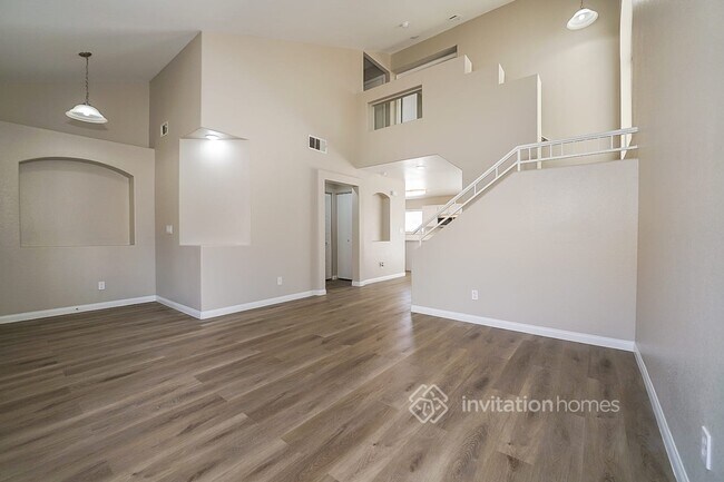 Building Photo - 1715 Ashburn Dr