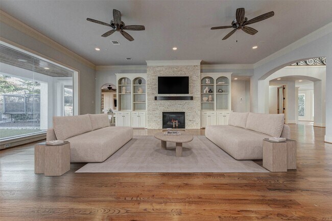 Foto del edificio - 5410 Valerie St