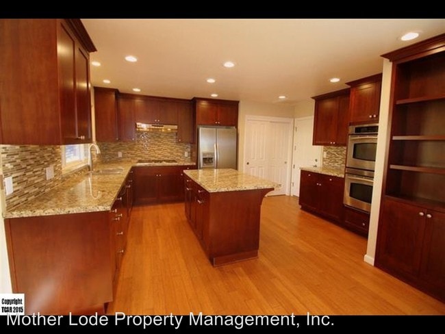 Building Photo - 23334 Gold Springs Dr