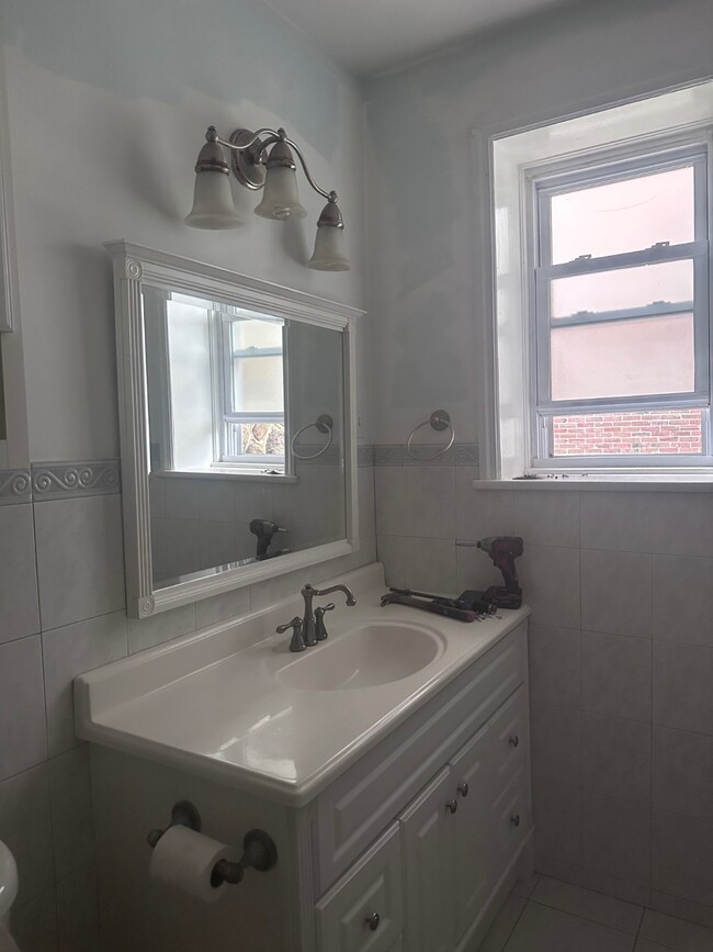 Building Photo - 405 Bement Ave