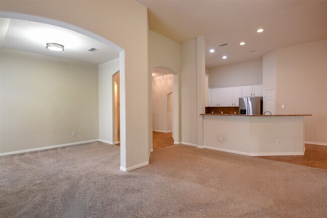 Foto del edificio - 22 E Hobbit Glen Dr