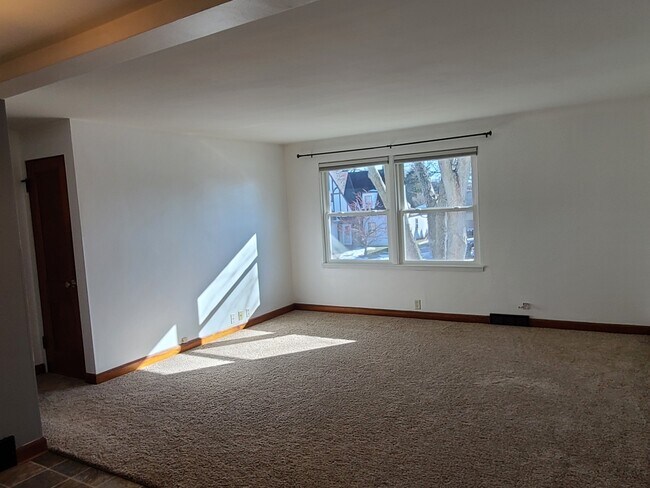 Sala de estar - 42 E Lincoln Ave