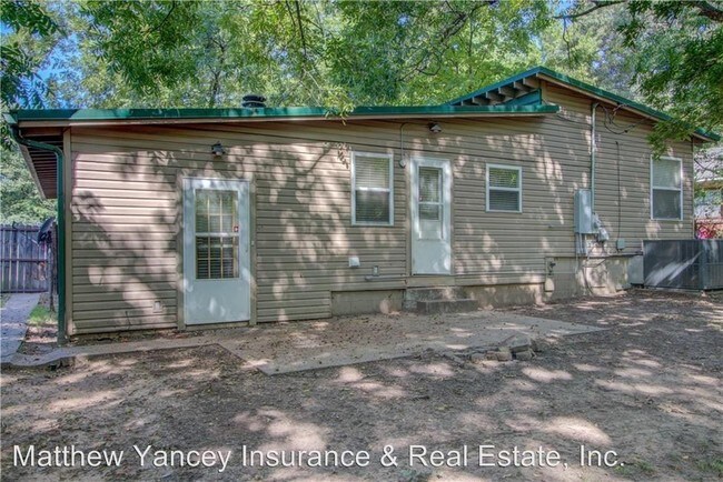Building Photo - 3 br, 2 bath House - 410 N 12th St
