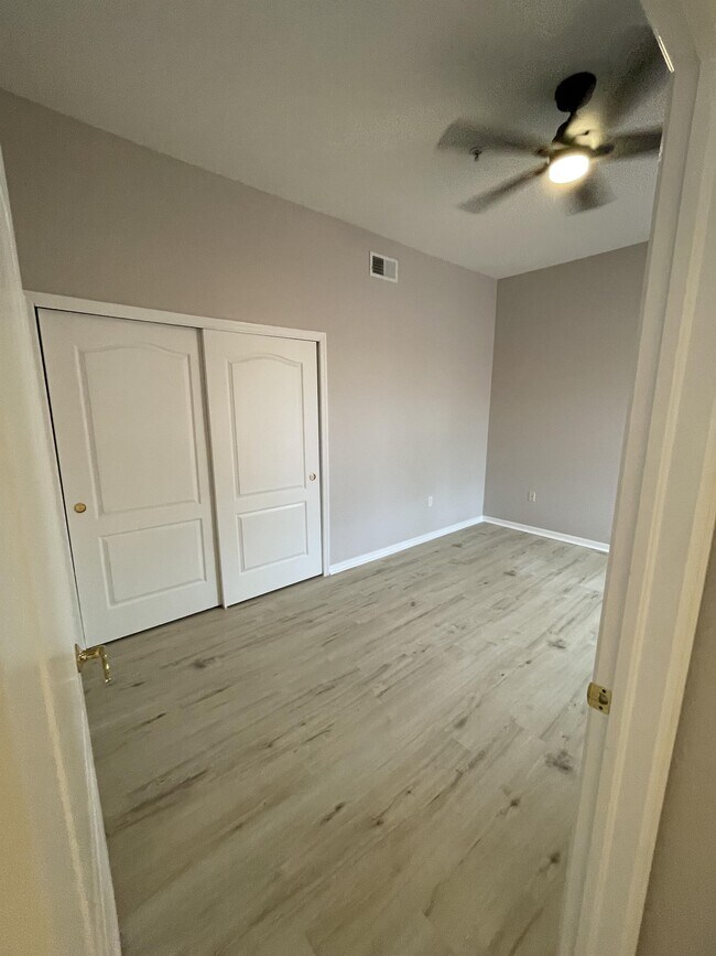 Building Photo - 9225 Belleza Way