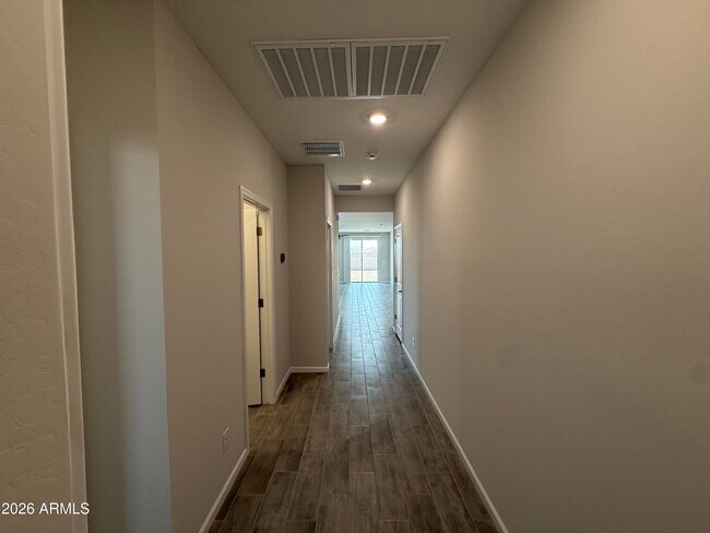 Foto del edificio - 1730 S 246th Ln