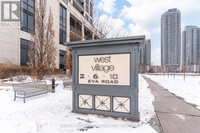 Photo du bâtiment - 2 Eva Rd