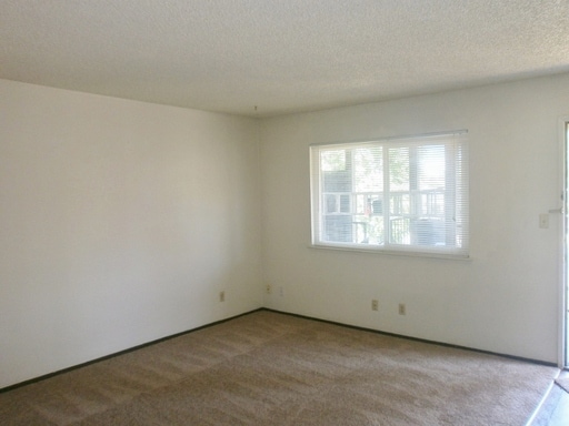 Building Photo - 7130 6th Pky