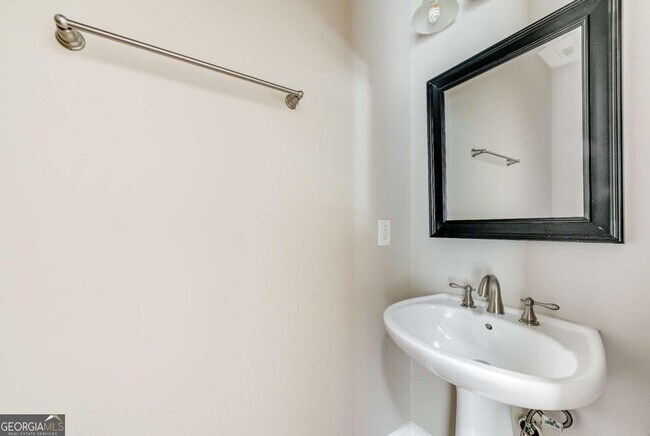 Building Photo - 13345 Avensong Ives Way