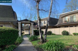 Building Photo - 1093 Mohr Ln