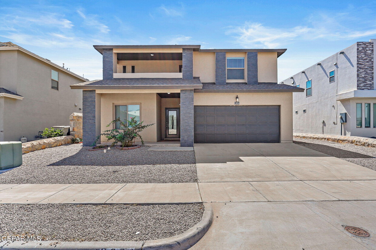 Foto principal - 12624 Blazing Star Dr