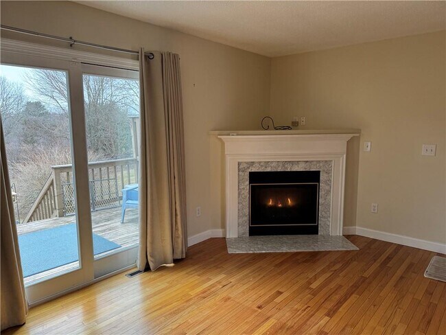 Foto del edificio - 34 Fairway Dr