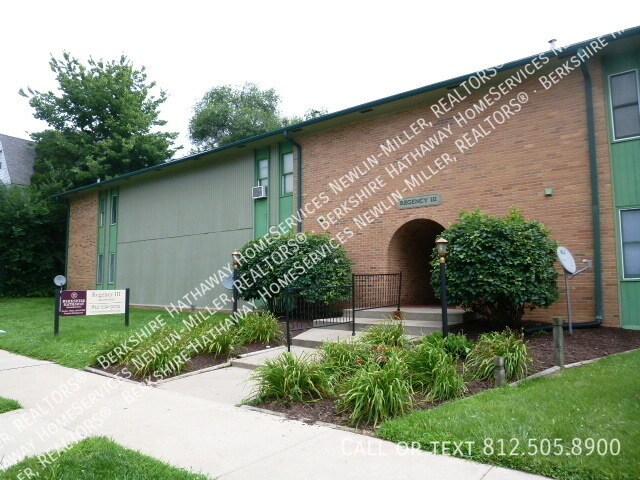 Building Photo - 1 Bedroom Court Yard Level Apartment