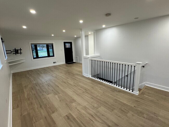 Building Photo - 12902 Grenoble Dr