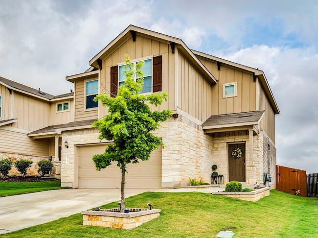 Building Photo - 624 Pepperbark Loop