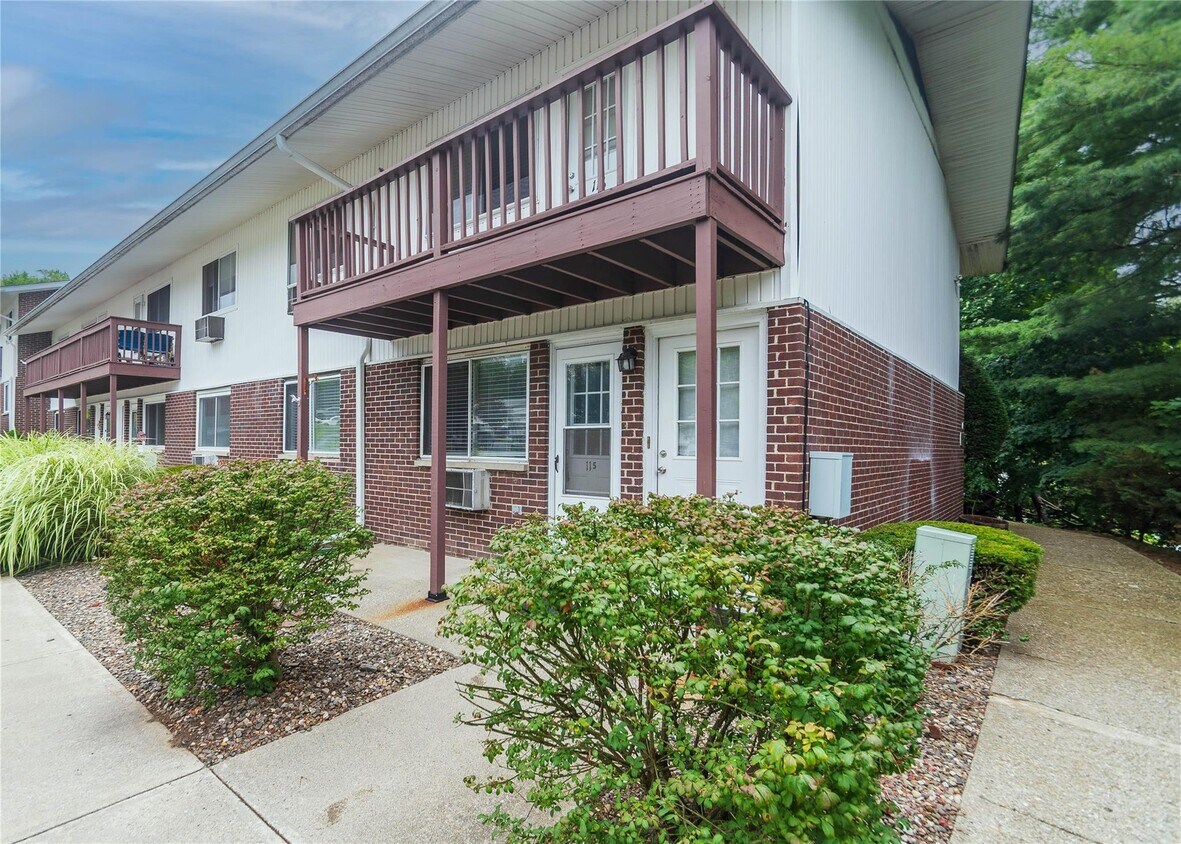 Foto principal - 321 Titusville Rd