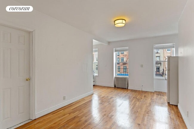 Building Photo - 95 2nd Pl