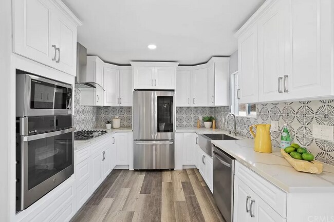 Foto del edificio - 846 W 29th St